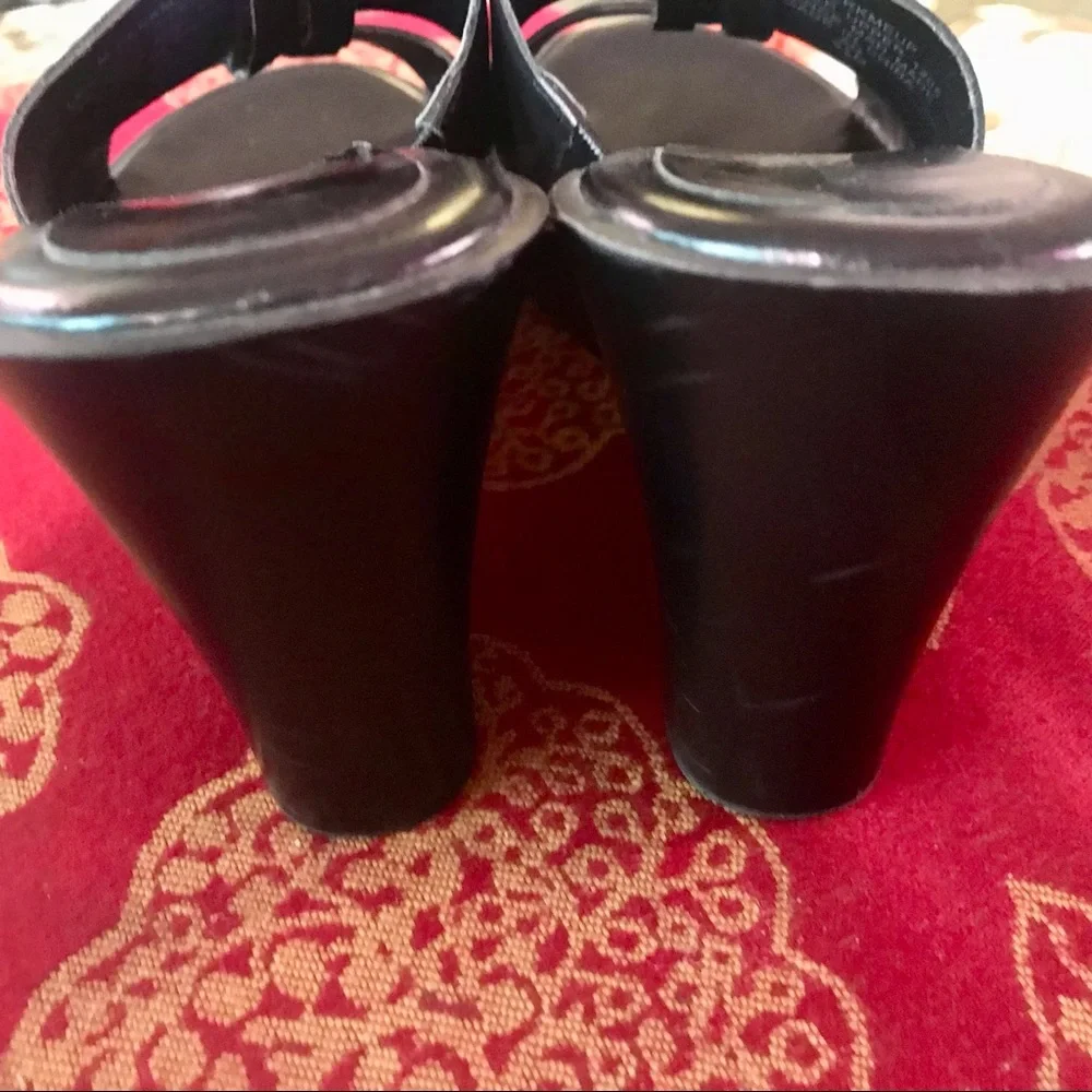 Nine West Y2K Perk Me Up Leather Slide Wedge Black Sandal Size 6.5 - Picture 6 of 7